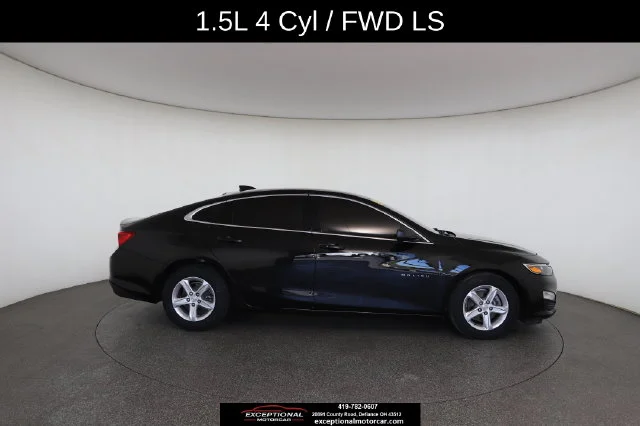 Used 2022 Black Chevrolet LS image 22