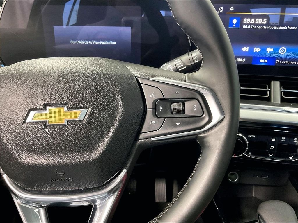 Used 2025 Black Chevrolet LT image 23