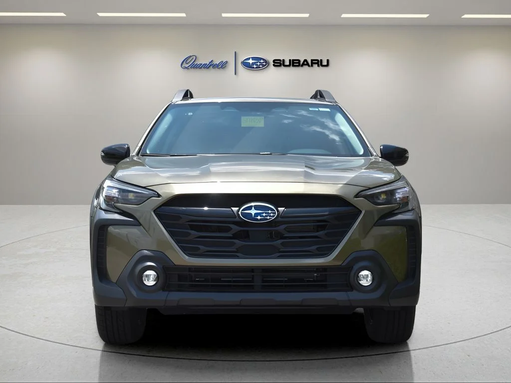 Used 2025 Autumn Green Metallic Subaru Onyx Edition image 9