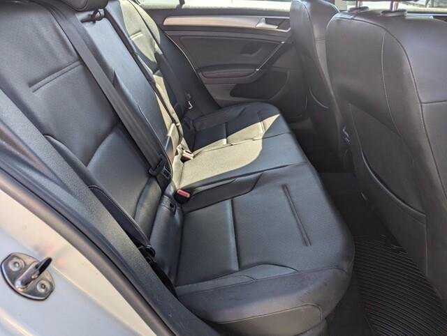 2015 Volkswagen Golf TSI S photo 4