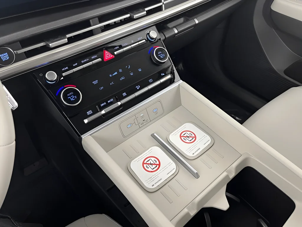 New 2026 Gray Hyundai SE image 19