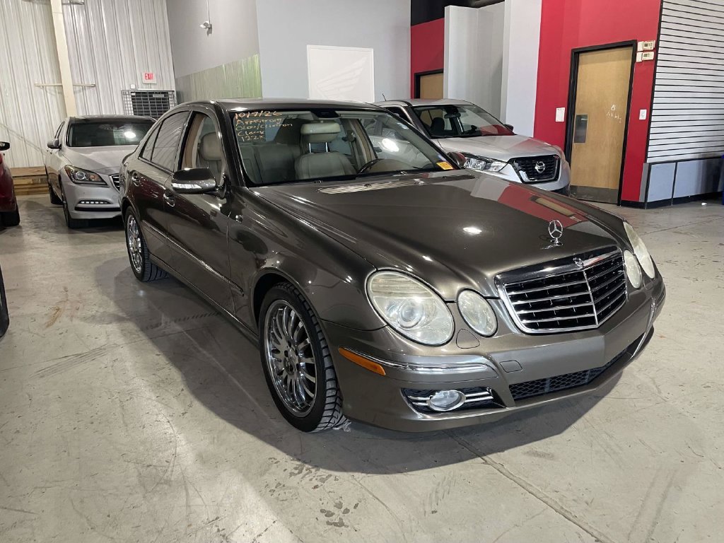 Used 2008 Beige Mercedes-Benz E 350 image 1