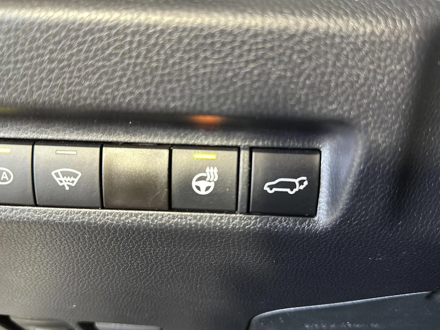 Used 2022 Magnetic Gray Metallic Toyota XLE image 14