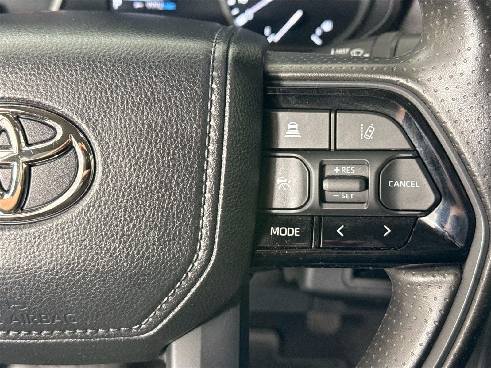 Used 2023 Ice Cap Toyota SR image 17