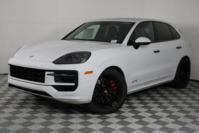 2026 Porsche Cayenne GTS