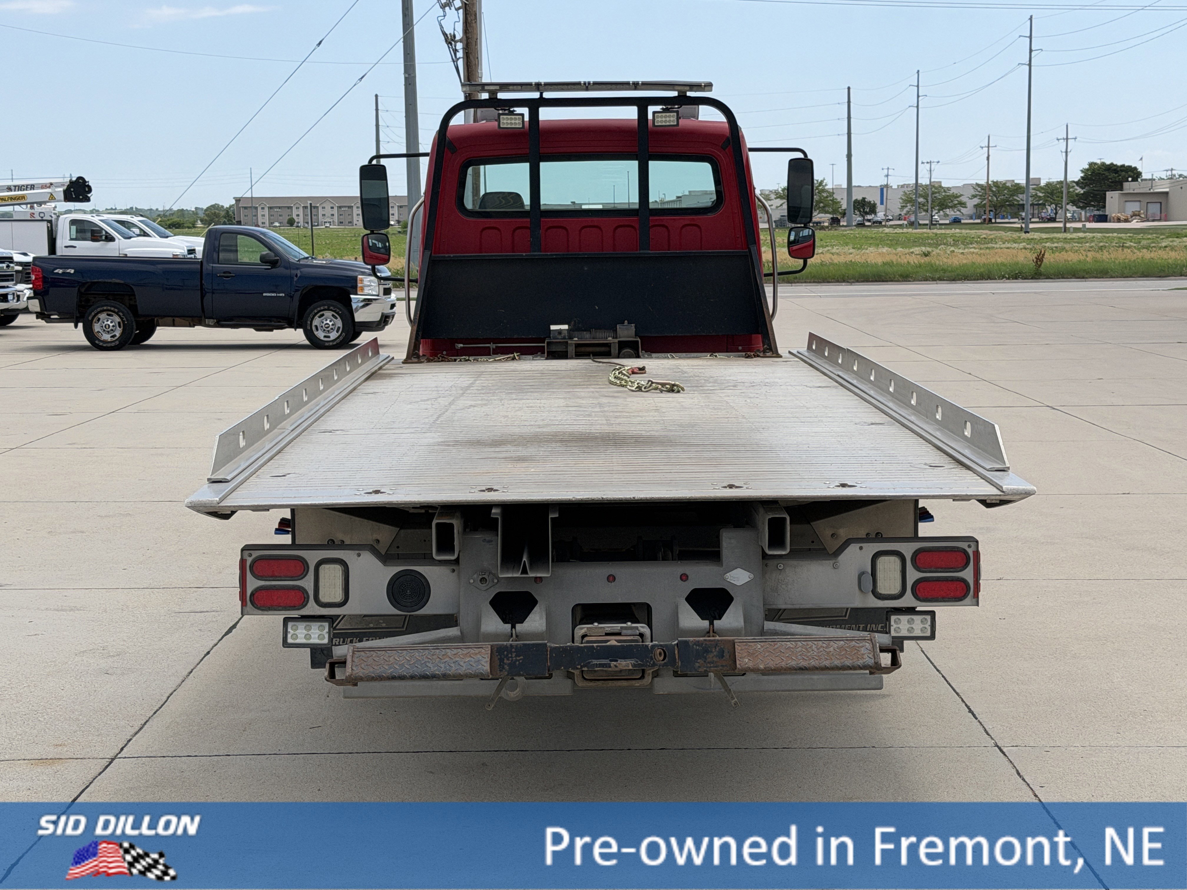 Used 2016 Red Freightliner  image 6