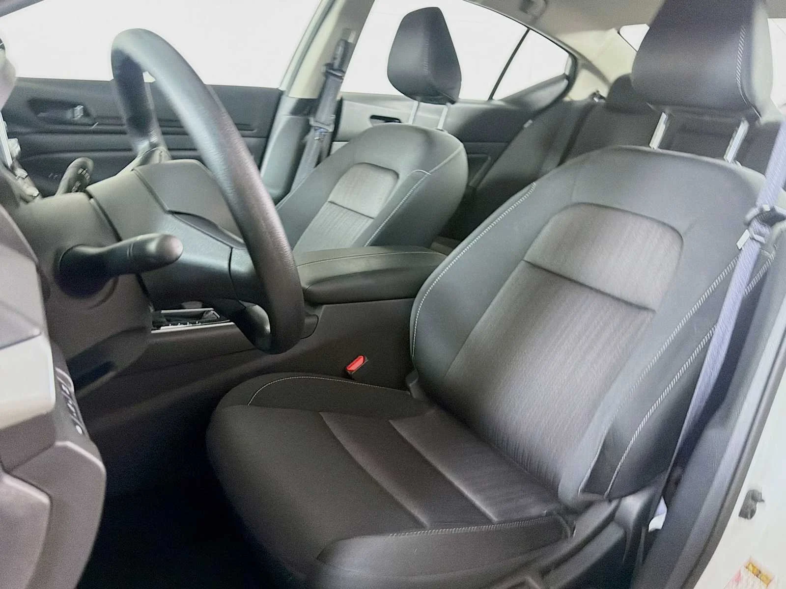 Certified Used 2025 Glacier White Nissan S image 16