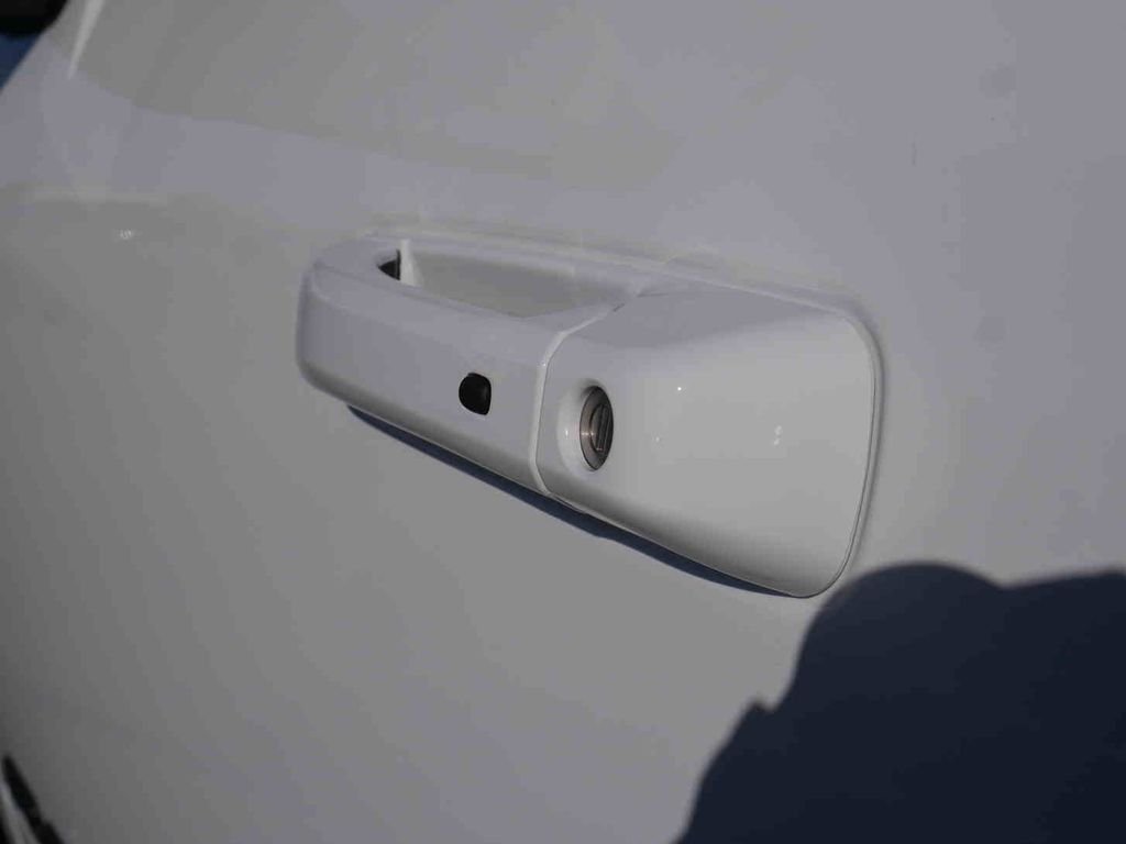New 2026 Bright White Clear-Coat Exterior Paint RAM LARAMIE image 12