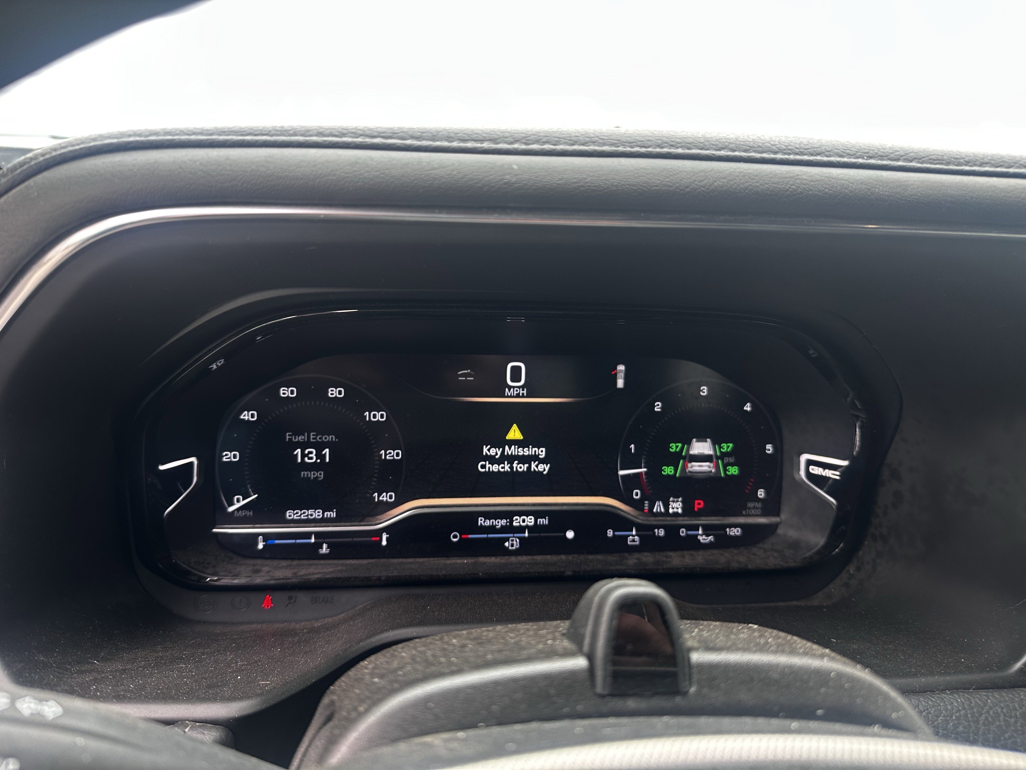 Used 2023 White Frost Tricoat GMC Denali image 6