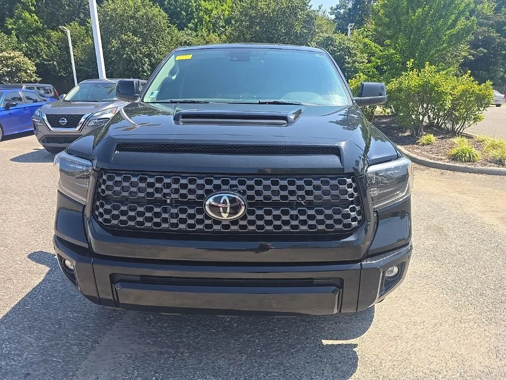Used 2020 Black Toyota SR5 image 2