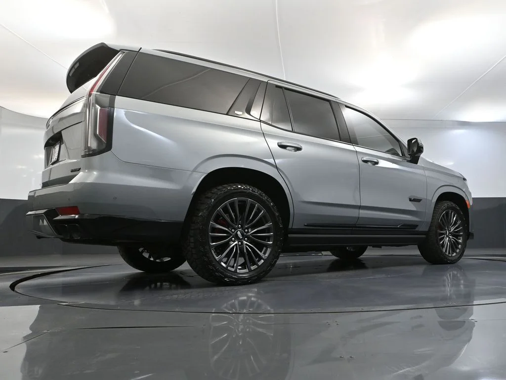 2024 Cadillac Escalade V-Series - Photo 59