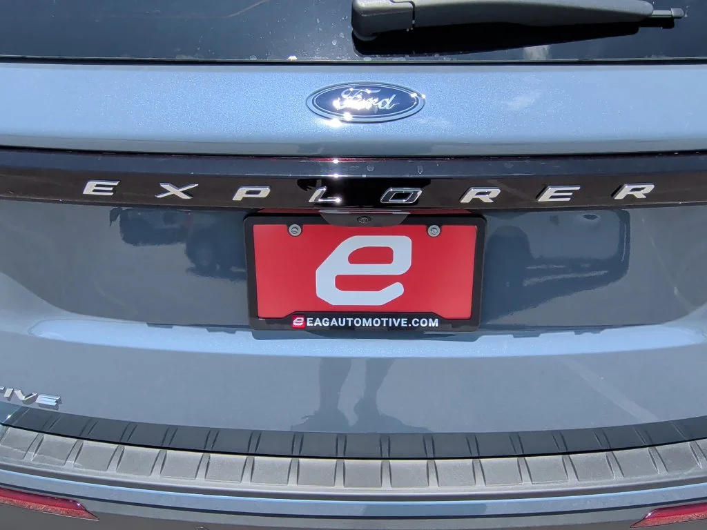 Used 2026 Vapor Blue Metallic Ford Active image 45