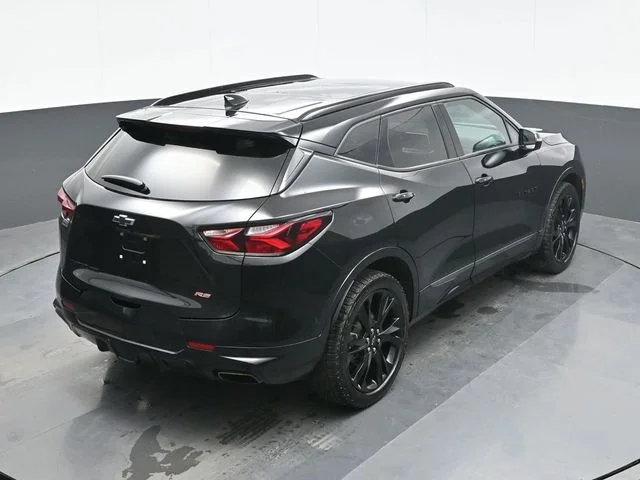 Used 2022 Black Chevrolet RS image 17