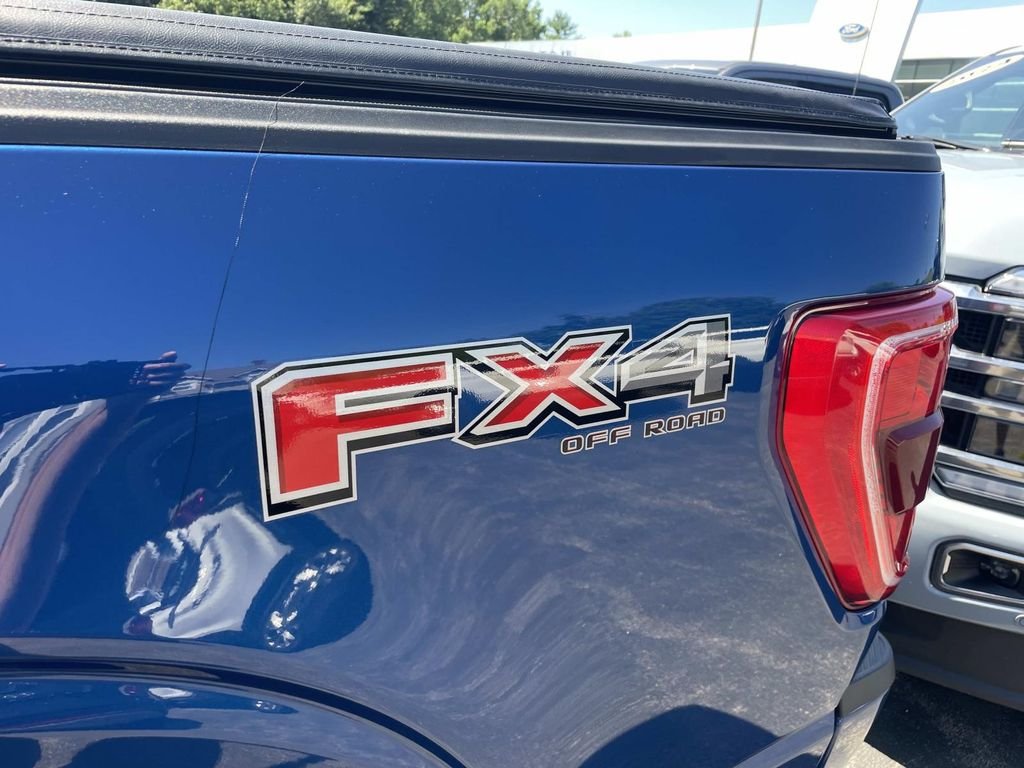 Used 2022 Blue Ford XLT image 12