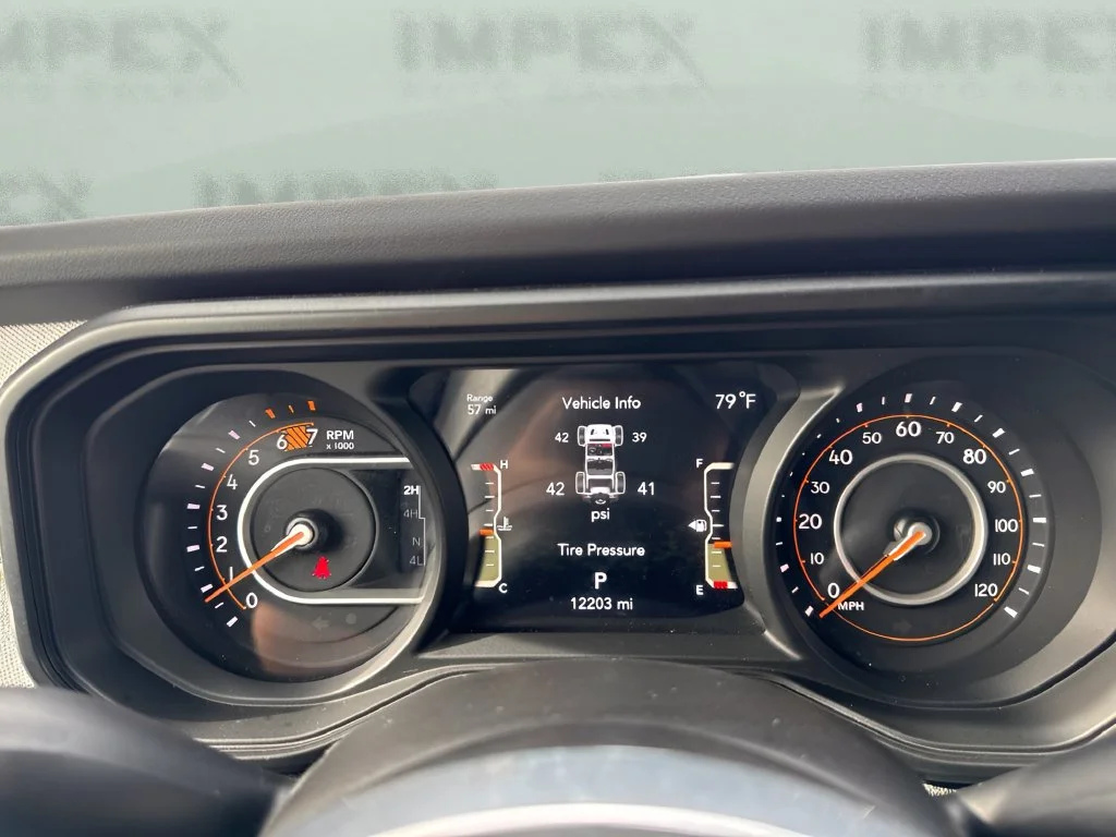 Used 2026 Gray Jeep Sahara image 21