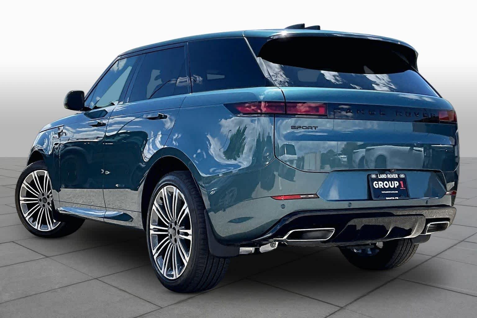New 2026  Land Rover Dynamic SE image 12