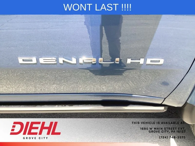 Used 2024 Blue GMC Denali Ultimate image 10