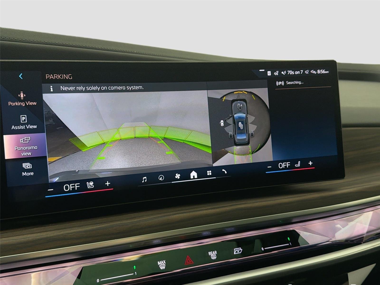New 2026 Dravit Grey Metallic BMW 750e xDrive image 26