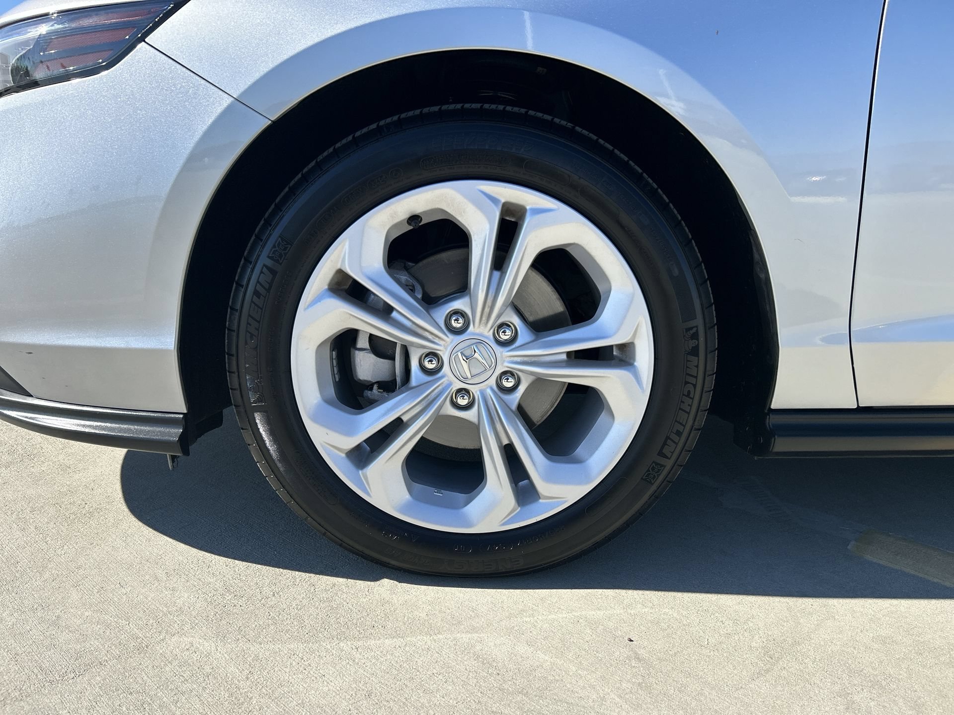 2025 Honda Accord LX - Photo 43
