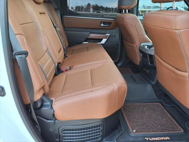 Certified Used 2025 WIND CHILL PEARL Toyota  image 20