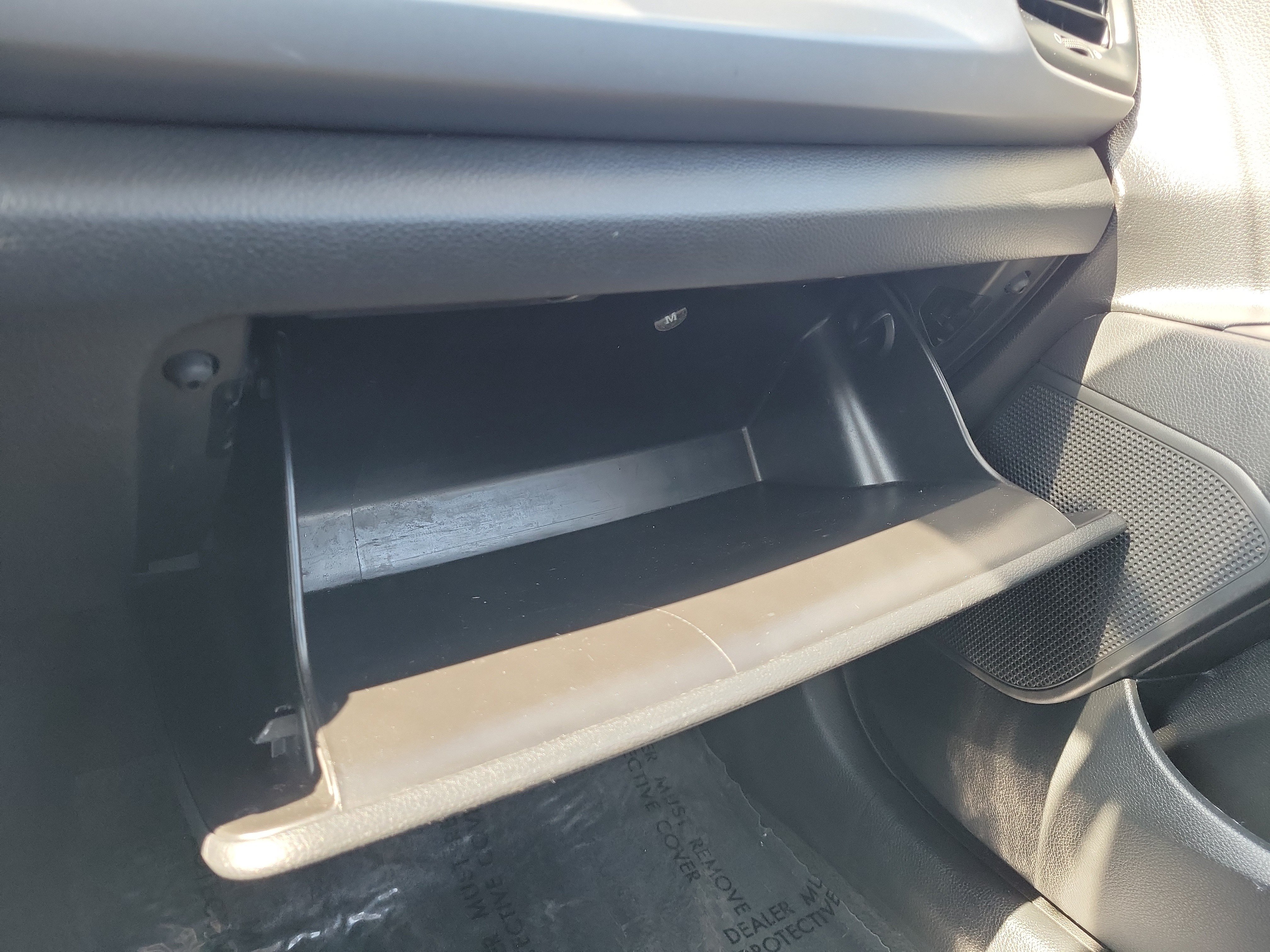Used 2022 Aurora Black Kia LX image 30