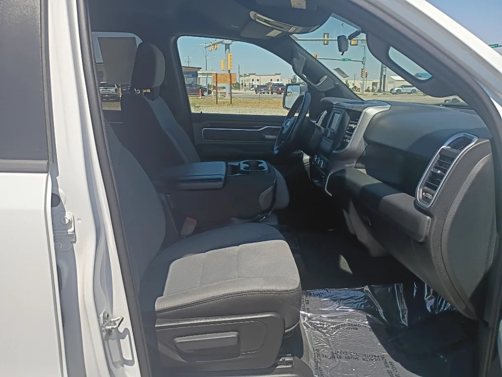 Used 2022 Bright White Clearcoat Ram Big Horn image 11