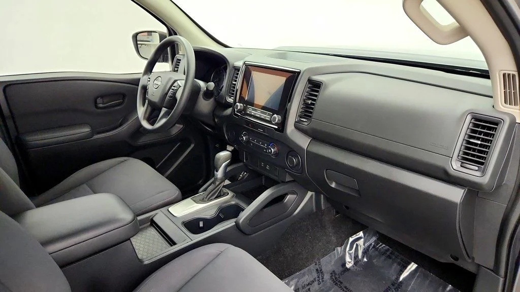 Used 2022 Gun Metallic Nissan King Cab 4x2 S Automatic image 22