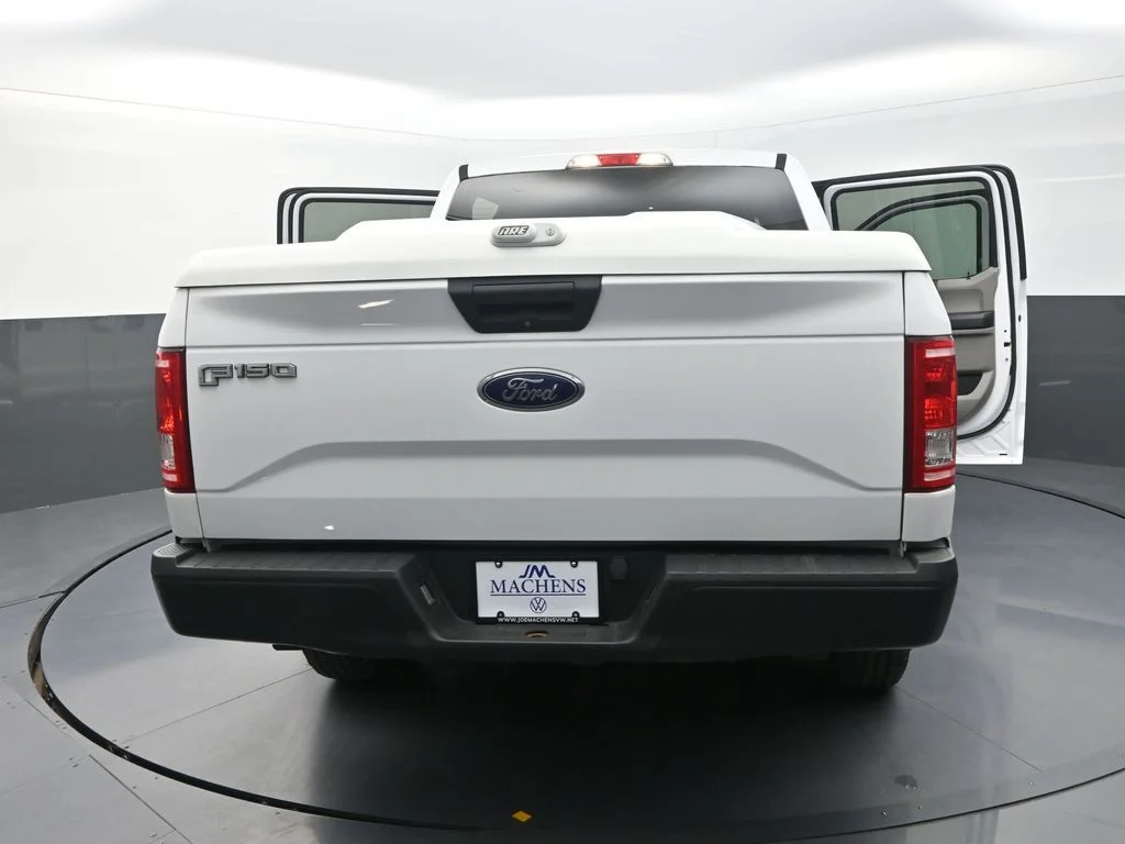 Used 2017 White Ford XL image 35
