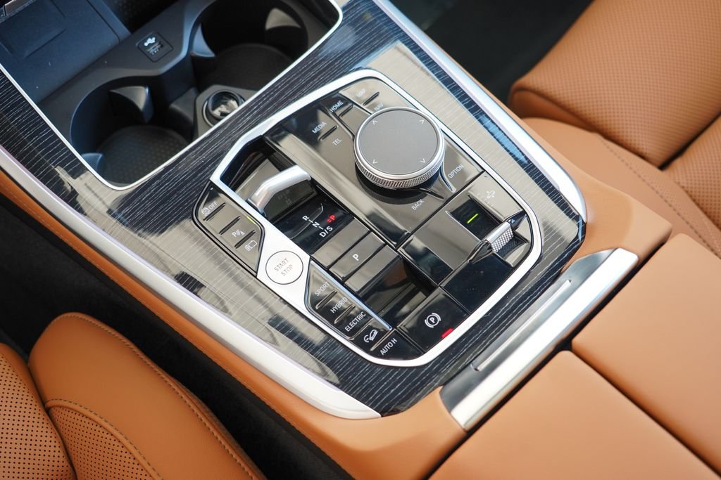 New 2026 Brooklyn Grey Metallic BMW xDrive50e image 25
