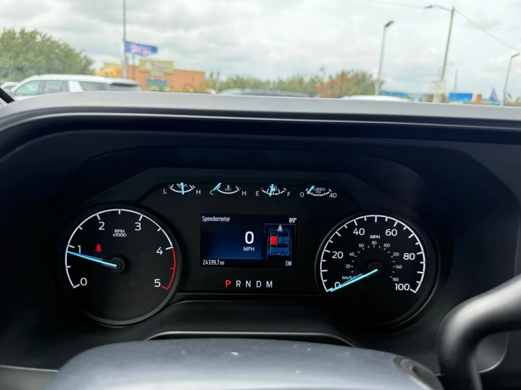 Used 2025 White Ford XL image 16