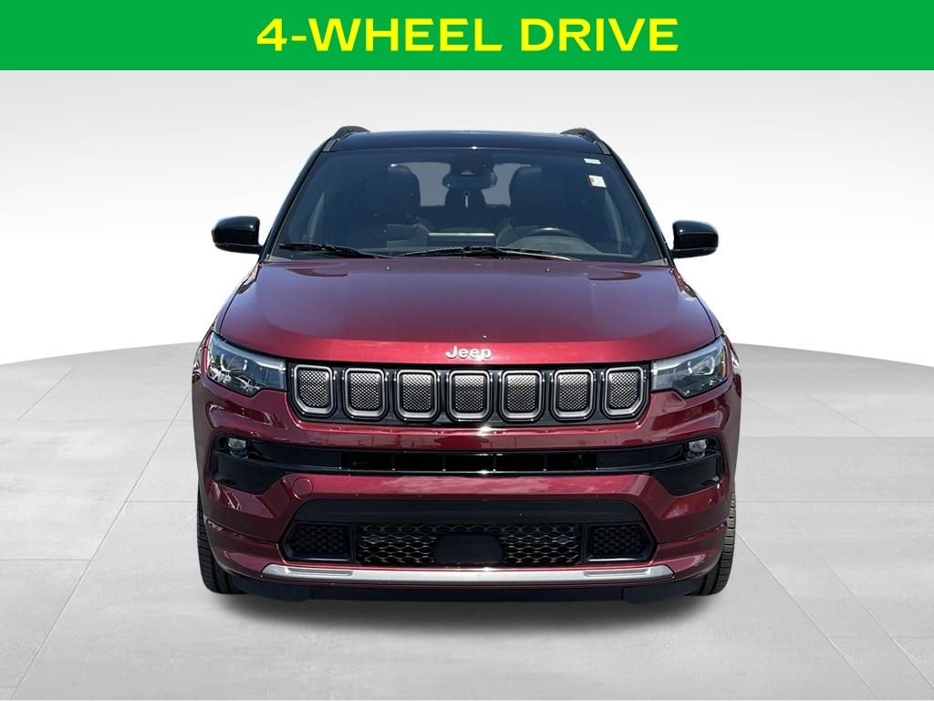 Used 2022 Velvet Red Pearlcoat Jeep Limited image 3