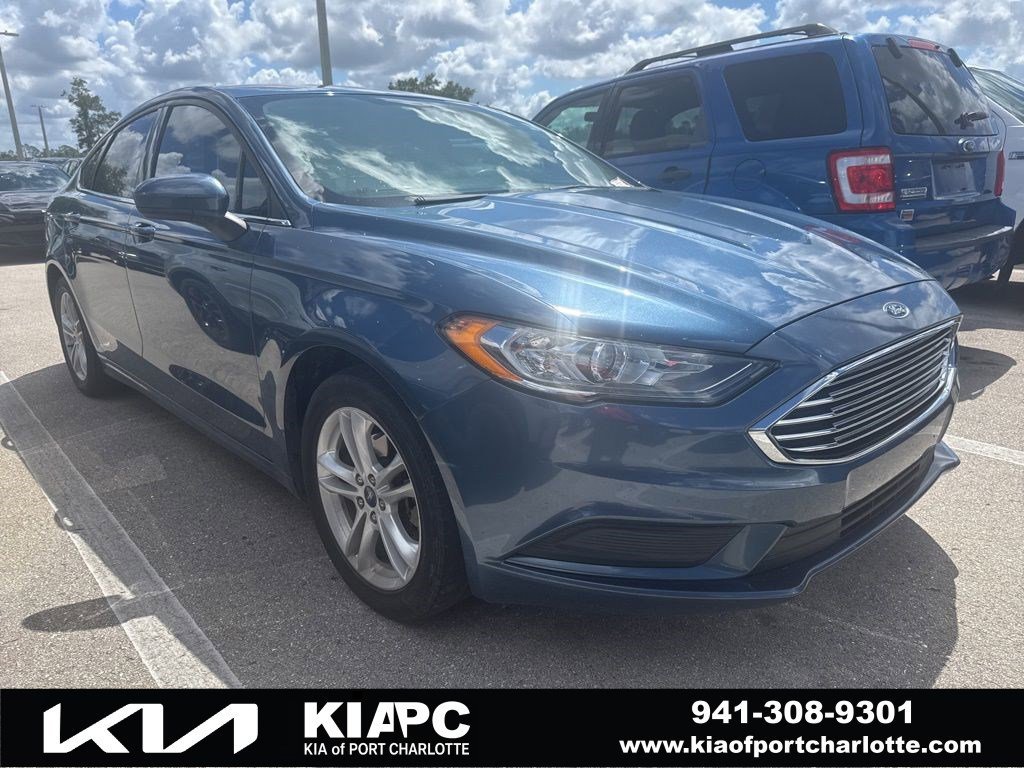 2018 Ford Fusion SE FWD's photo