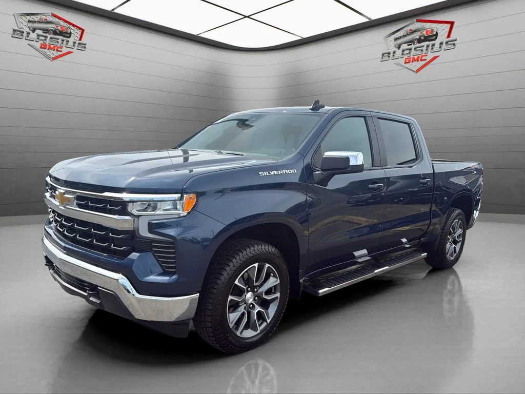 2023 Chevrolet Silverado 1500 LT 2FL 4X4 Crew Cab Short Box's photo