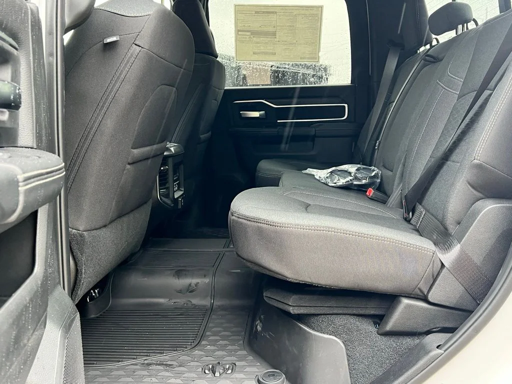 2025 RAM 2500 Big Horn - Photo 28