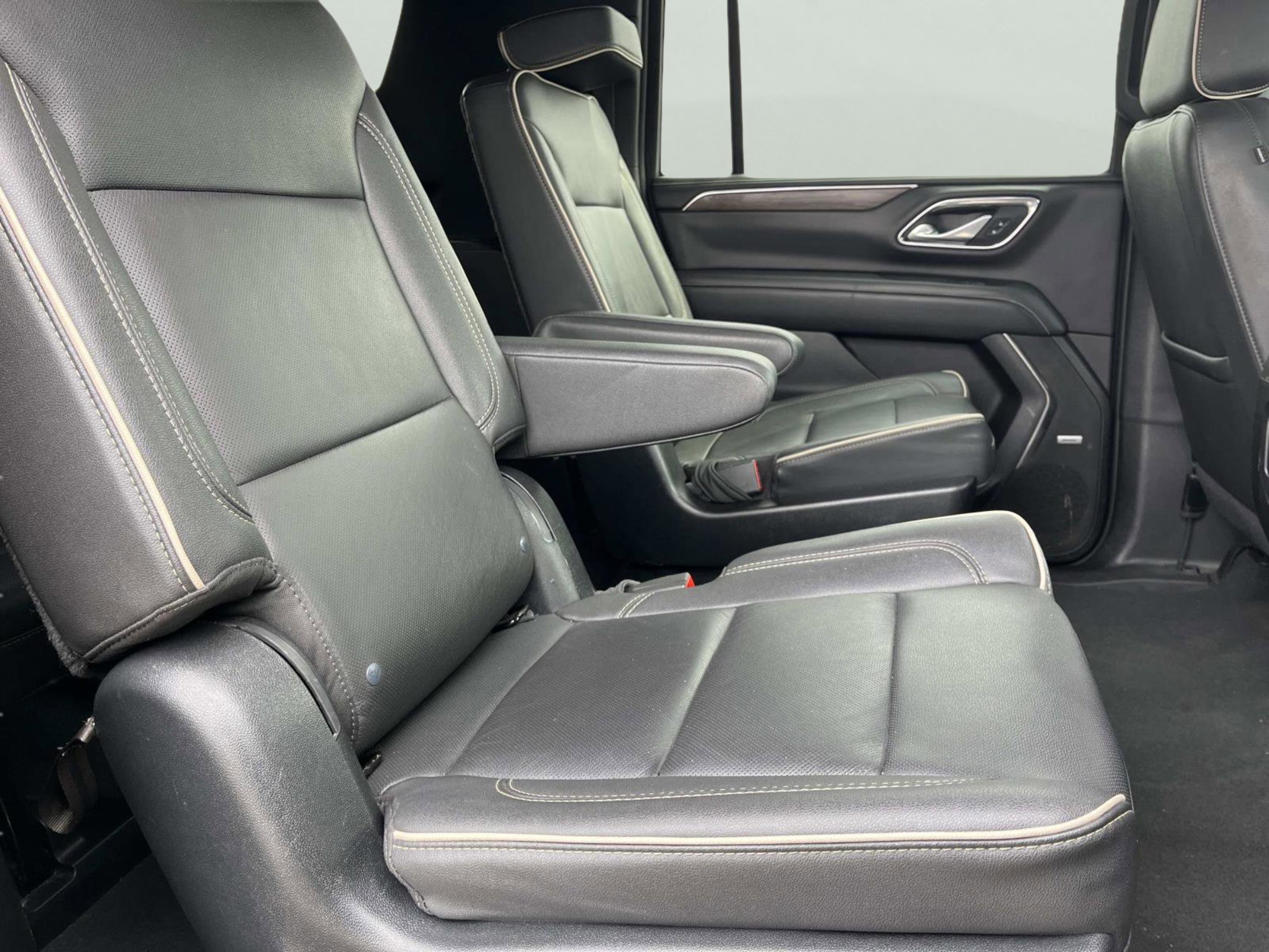 Used 2023 Silver Sage Metallic Chevrolet Premier image 23