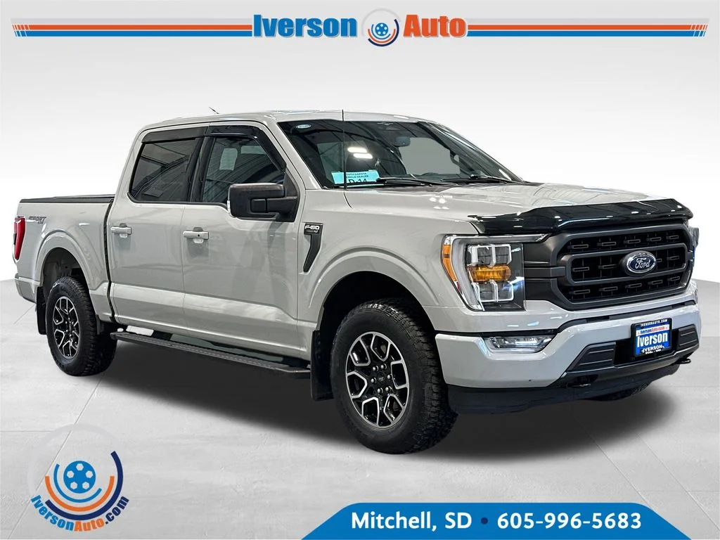 Used 2023 White Ford XLT image 1