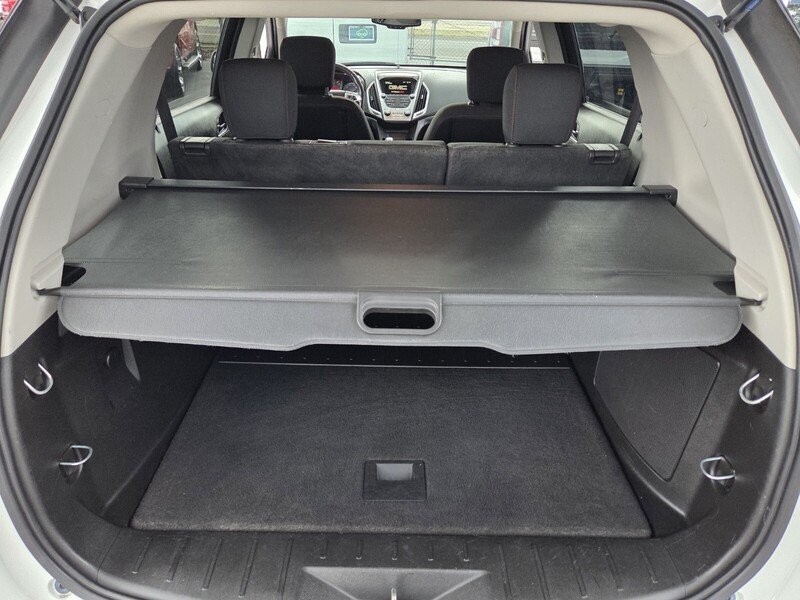 Used 2014 Summit White GMC FWD 4DR SLE W/SLE-2 image 14