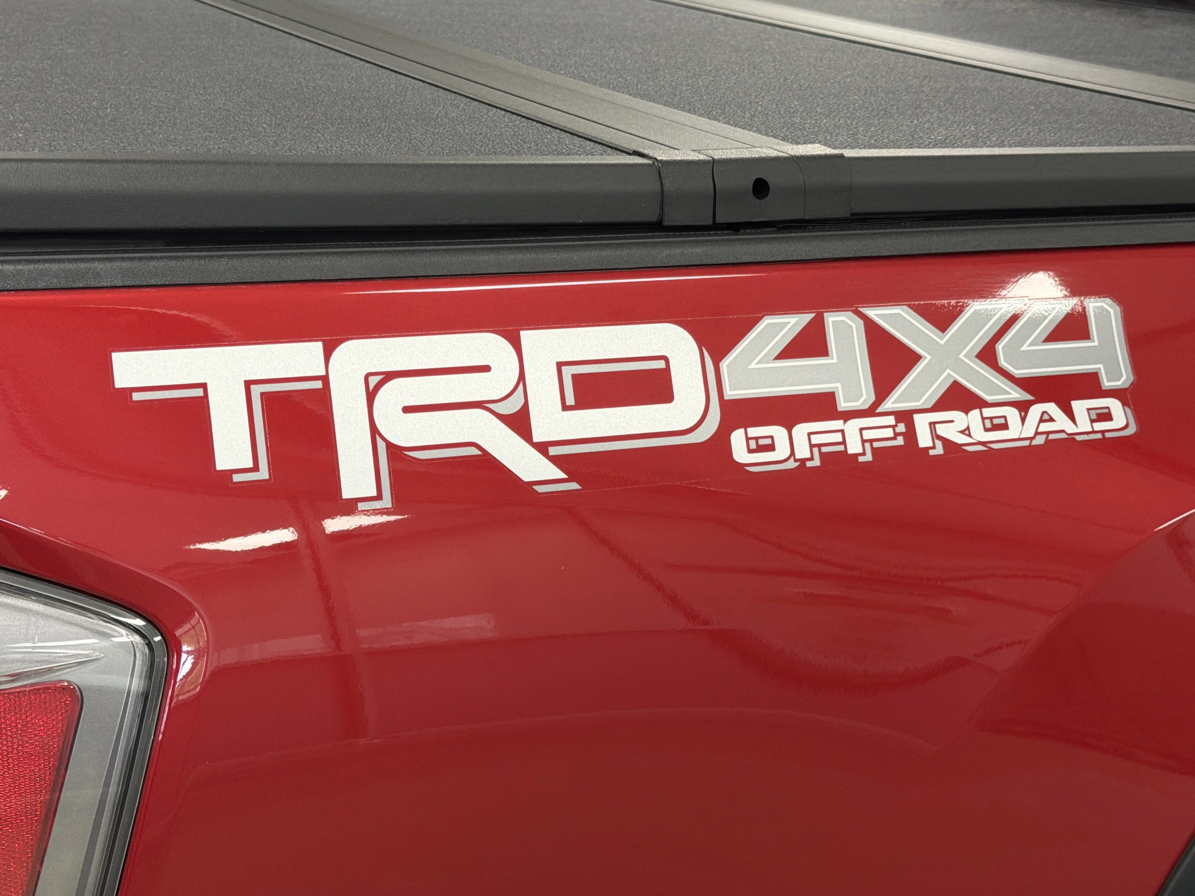 Used 2022 Barcelona Red Metallic Toyota  image 40