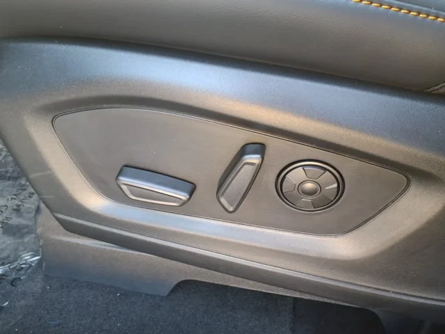 New 2026 Star White Metallic Tri-Coat Ford Tremor image 37