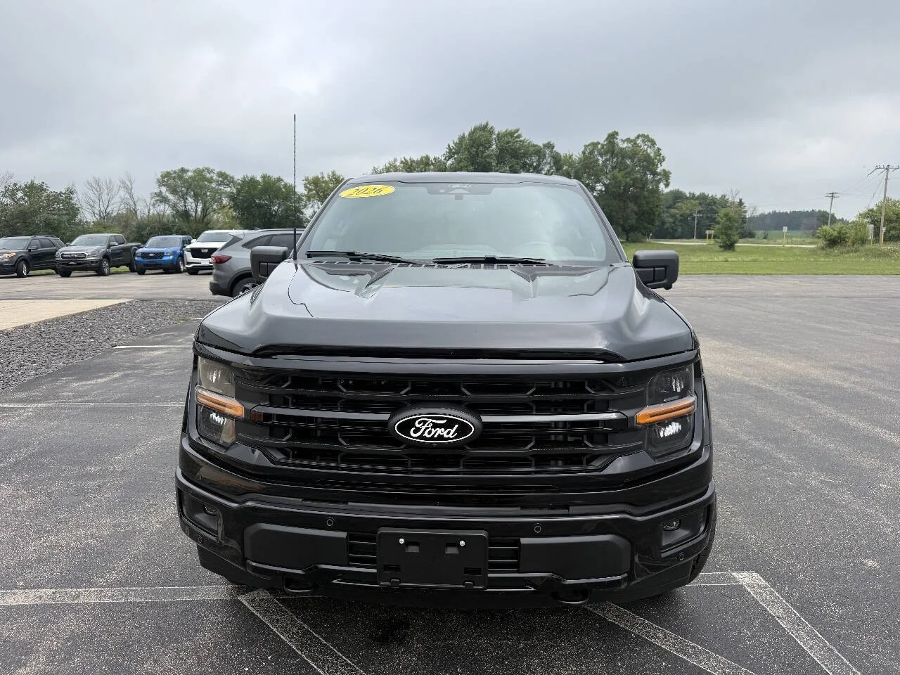 New 2026 Agate Black Metallic Ford XLT image 2