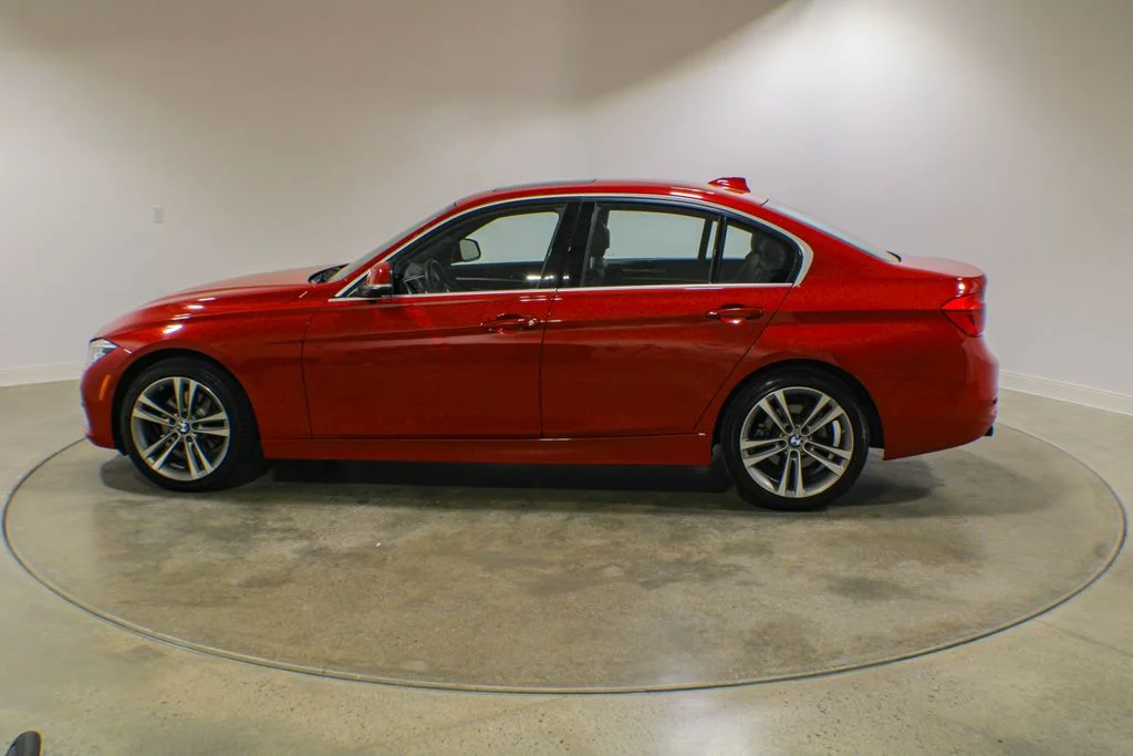 Used 2018 BMW 3 Series 330i with VIN WBA8D9G56JNU71326 for sale in Canonsburg, PA