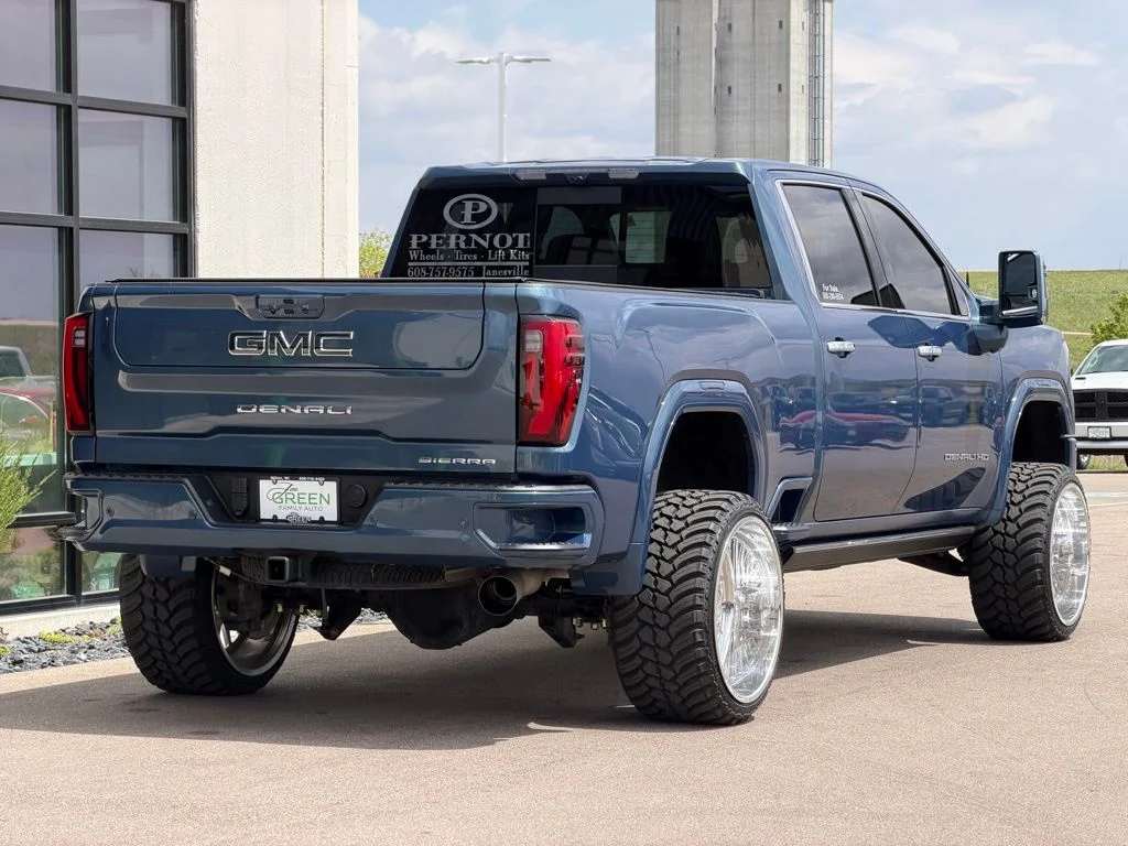 Used 2025 Blue GMC Denali Ultimate image 5