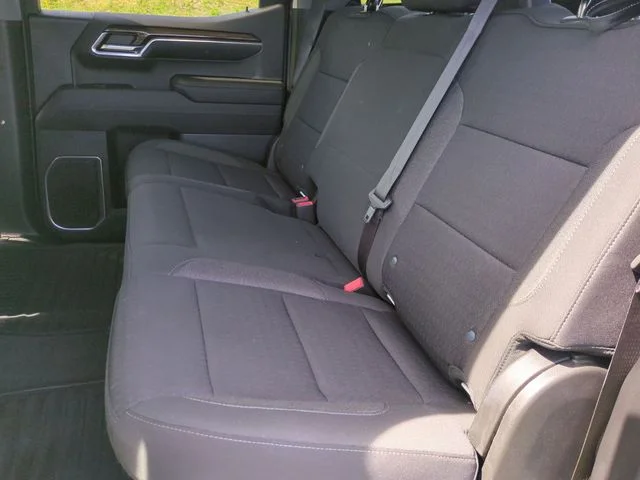 Used 2023 White Chevrolet LT image 22