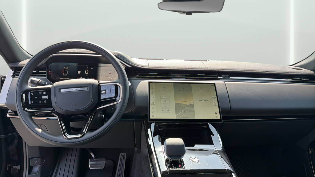New 2026 Santorini Black Land Rover Dynamic SE image 18