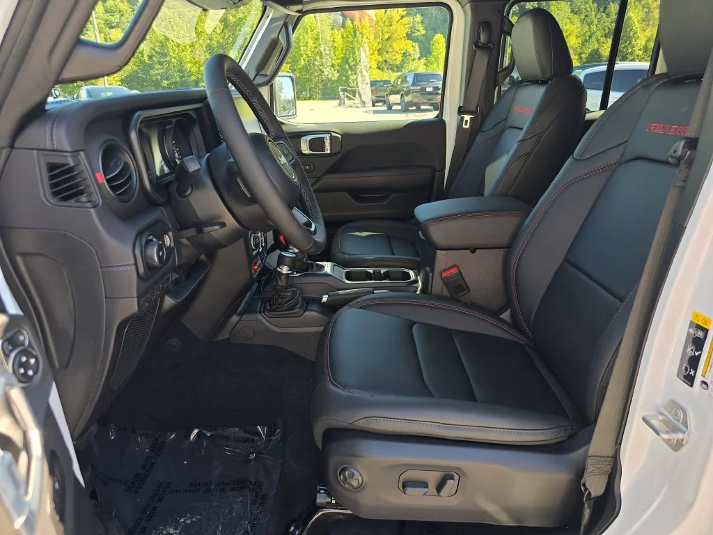 New 2027 White Jeep Rubicon X image 4
