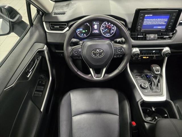 Certified Used 2022 SILVER SKY METALLIC Toyota  image 25