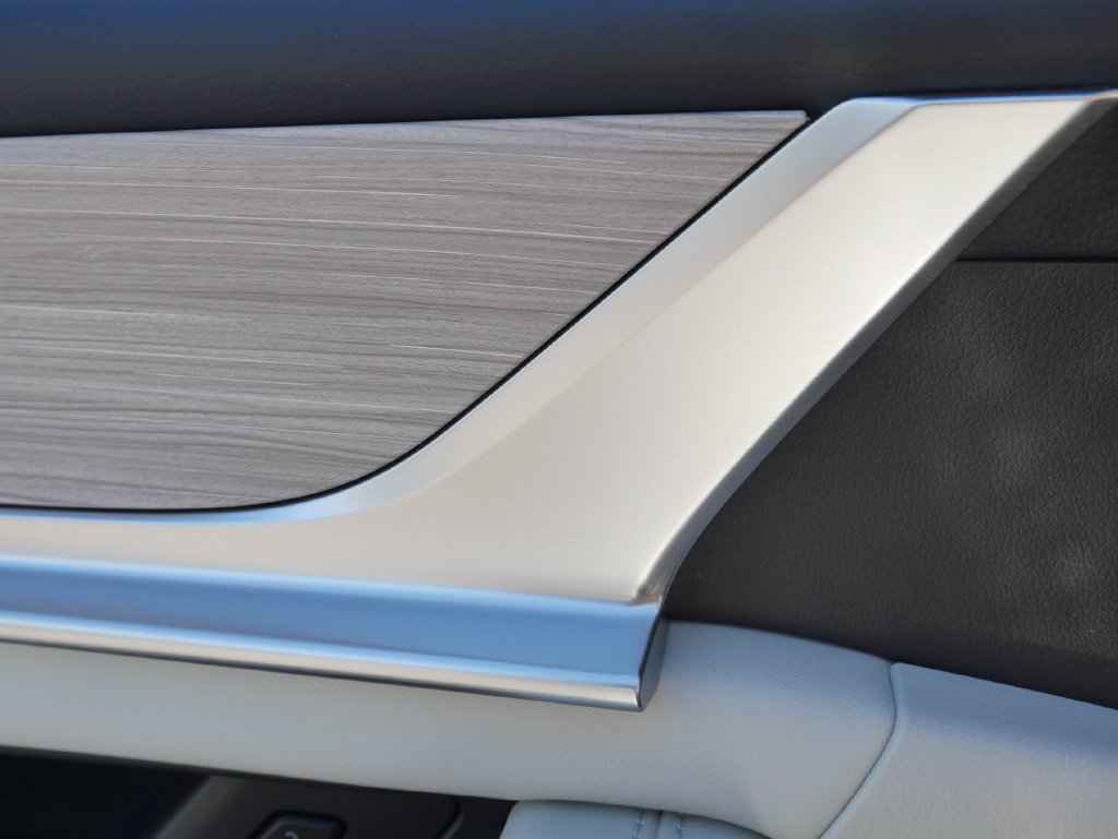 Certified Used 2024 White Mazda Premium Plus image 35