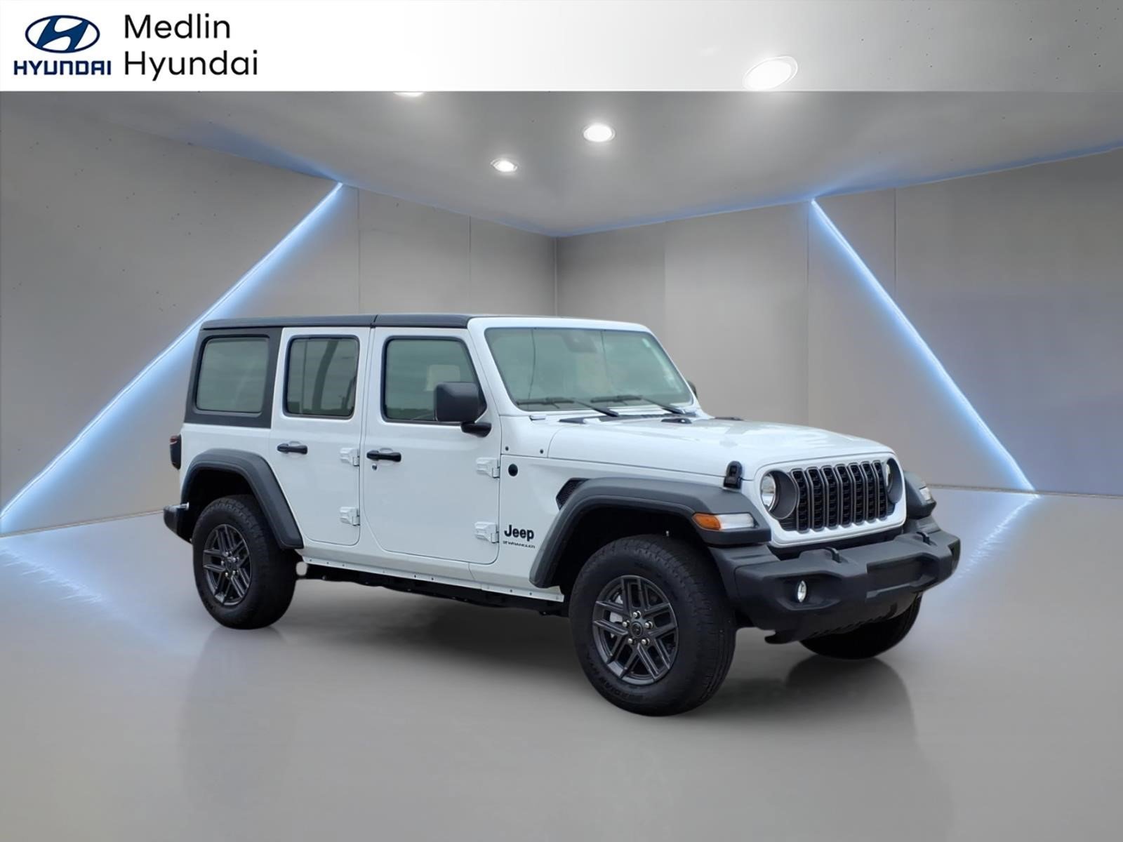 2025 Jeep Wrangler Sport S's photo