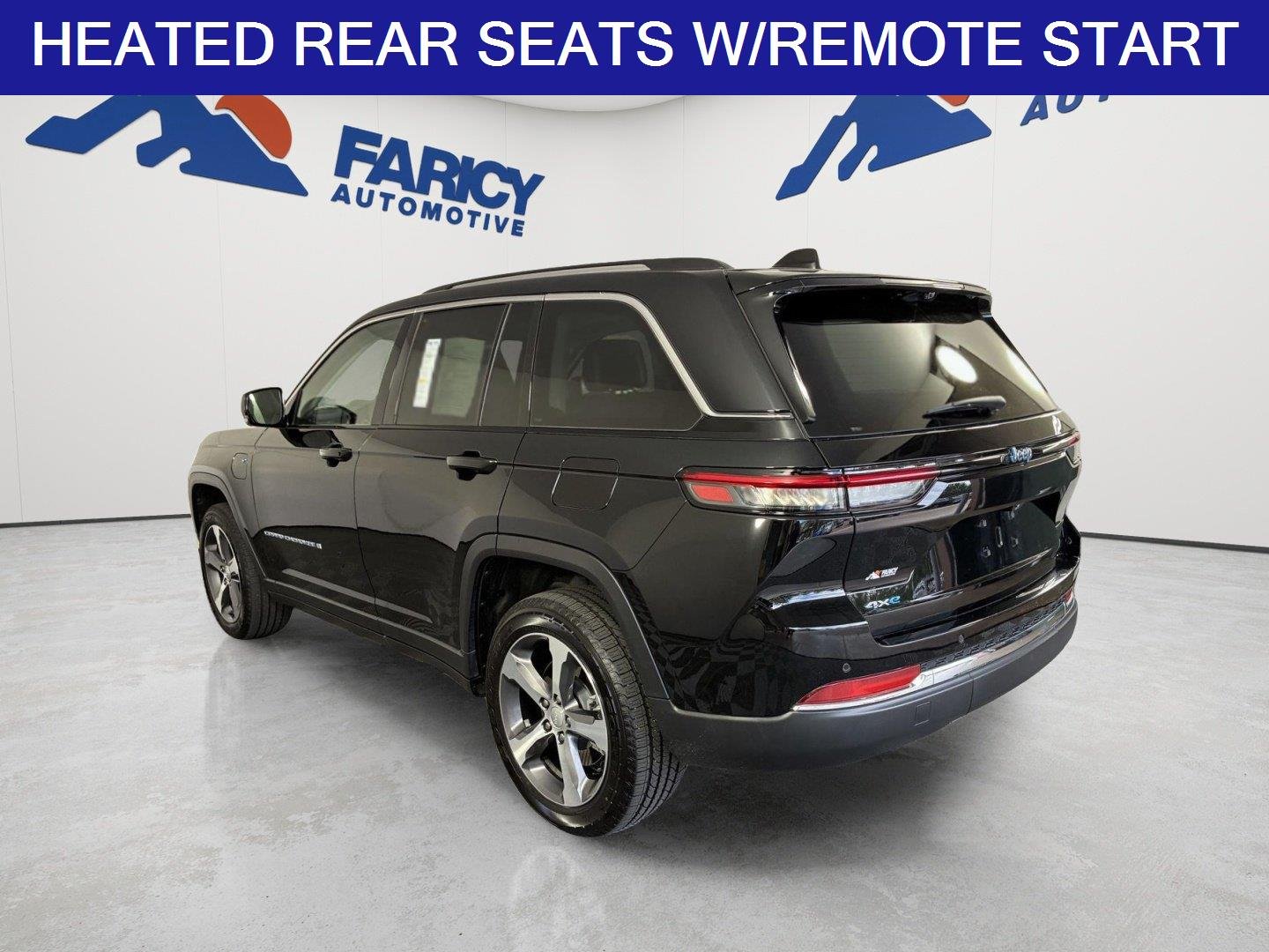 Used 2023 Diamond Black Crystal Pearlcoat Jeep 4xe image 8