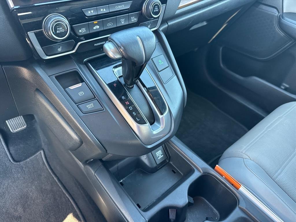 Used 2018 Modern Steel Metallic Honda Touring image 20